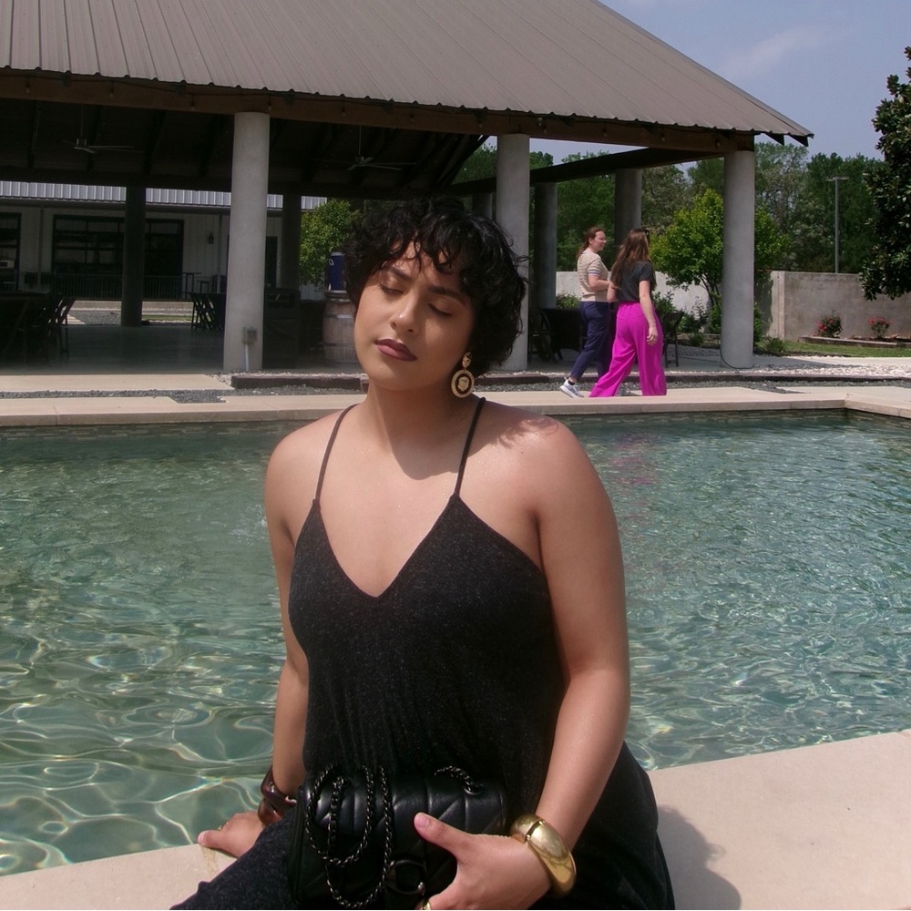 Meet your Posher, Isabel - Picture 3 of 5